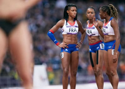 Kinesio taping women track